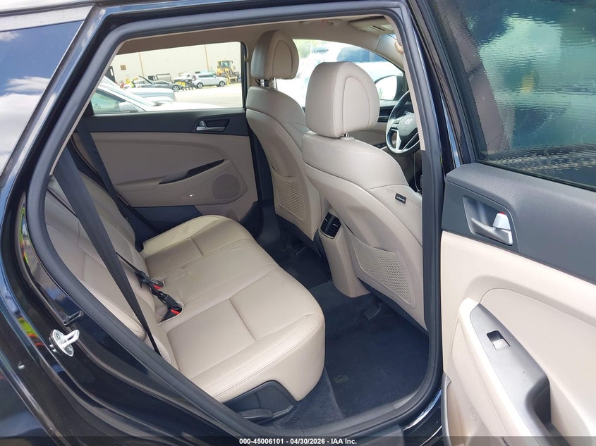 2018 Hyundai Tucson VIN KM8J33A41JU651335 IAAI salvage auction — FRONT END, Rebuildable (Florida), sold $2,700 on 2026-07-16 (photo 8)