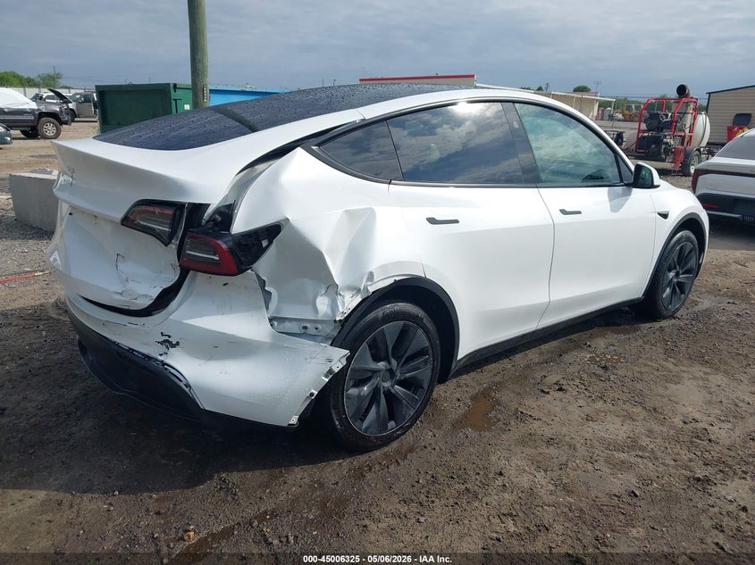 2025 Tesla Model y VIN 7SAYGDED5SA357860 IAAI salvage auction — REAR END, Salvage (Georgia), sold $12,800 on 2026-07-30 (photo 4)