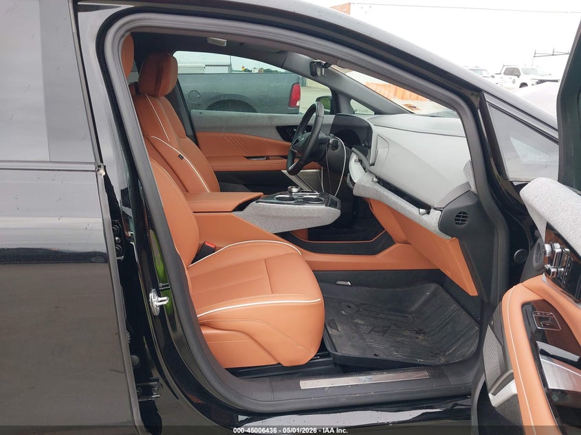 2025 Cadillac Optiq VIN 3GYK3GMR2SS146147 IAAI salvage auction — LEFT SIDE, Salvage (Texas), sold $13,600 on 2026-07-15 (photo 5)