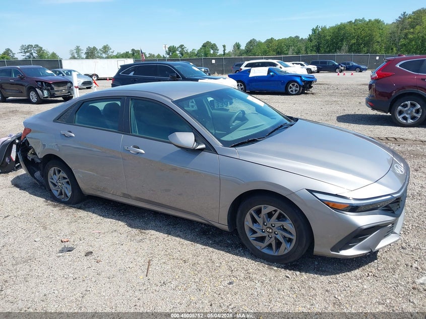 2024 Hyundai Elantra VIN KMHLM4DG4RU711461 IAAI salvage auction — RIGHT SIDE, Salvage Title, sold $5,000 on 2026-07-15 (photo 1)