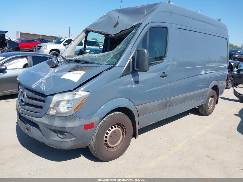 2018 Mercedes-benz Sprinter VIN WD3PE7CD9JP645076 IAAI salvage auction — FRONT END, Salvage (California), sold $8,100 on 2026-07-15 (photo 2)