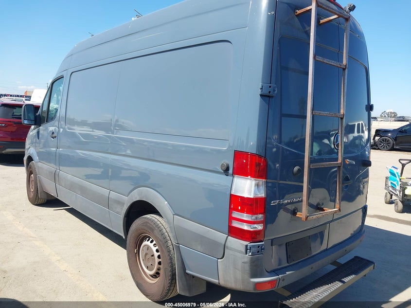 2018 Mercedes-benz Sprinter VIN WD3PE7CD9JP645076 IAAI salvage auction — FRONT END, Salvage (California), sold $8,100 on 2026-07-15 (photo 3)