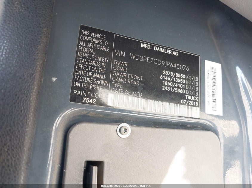 2018 Mercedes-benz Sprinter VIN WD3PE7CD9JP645076 IAAI salvage auction — FRONT END, Salvage (California), sold $8,100 on 2026-07-15 (photo 9)