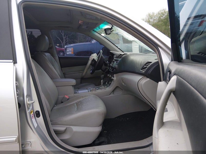 2013 Toyota Highlander VIN 5TDZK3EH8DS091250 IAAI salvage auction — FRONT END, Salvage (Alabama), sold $725 on 2026-07-29 (photo 5)