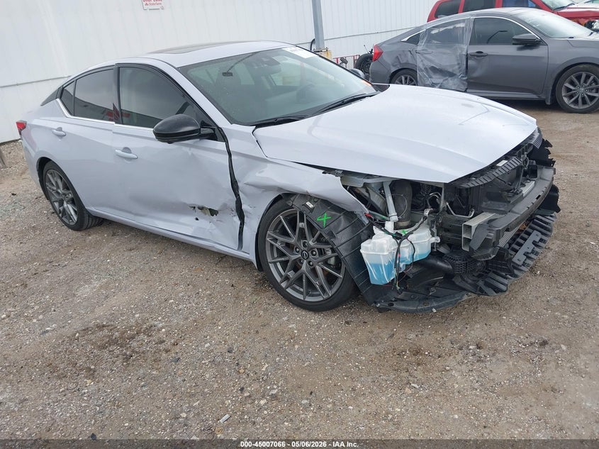 2024 Nissan Altima VIN 1N4AL4CV3RN426975 — IAAI salvage auction photo