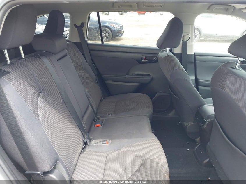 2023 Toyota Highlander VIN 5TDKDRAH5PS504587 IAAI salvage auction — SIDE, Salvage (Illinois), sold $11,700 on 2026-07-10 (photo 8)