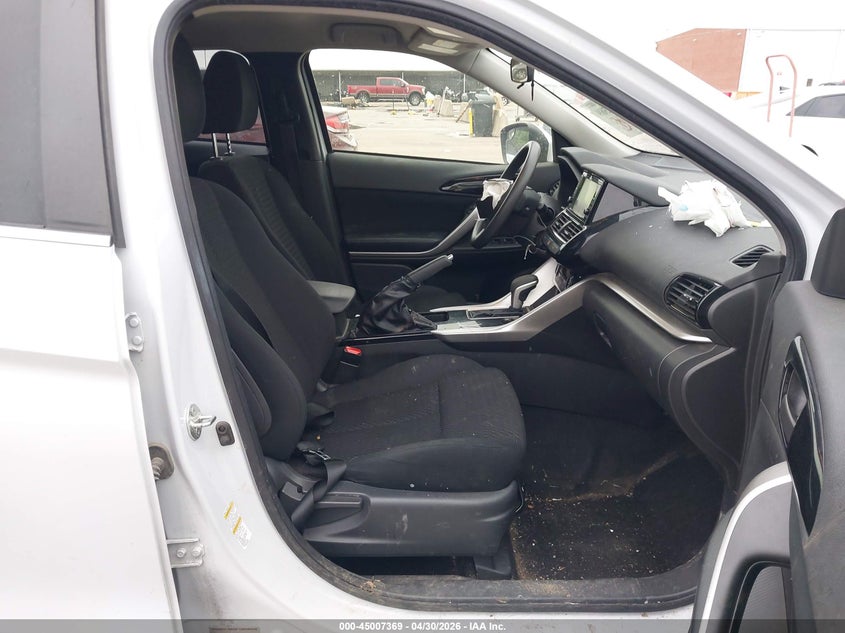 2022 Mitsubishi Eclipse cross VIN JA4ASUAA9NZ052771 IAAI salvage auction — FRONT END, Salvage Title, sold $2,350 on 2026-07-12 (photo 5)