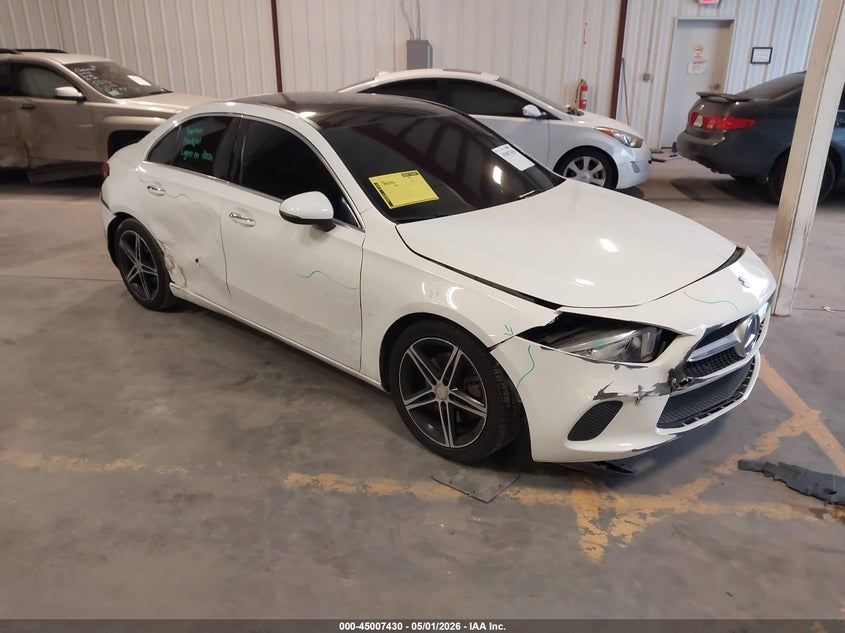 2019 Mercedes-benz A-klasse VIN WDD3G4EBXKW015539 IAAI salvage auction — FRONT & REAR, Wait Title, sold $4,350 on 2026-07-15 (photo 1)