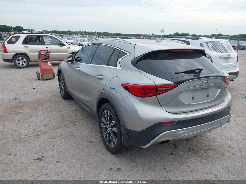 2017 Infiniti Qx30 VIN SJKCH5CR6HA027056 IAAI salvage auction — RIGHT FRONT, Salvage (Texas), sold $1,250 on 2026-07-28 (photo 3)