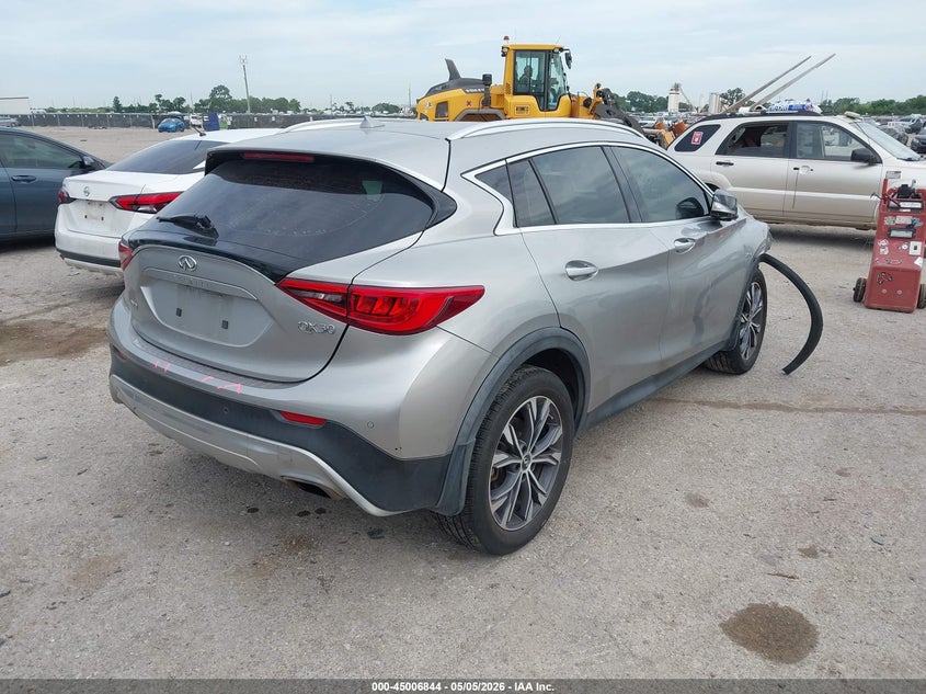 2017 Infiniti Qx30 VIN SJKCH5CR6HA027056 IAAI salvage auction — RIGHT FRONT, Salvage (Texas), sold $1,250 on 2026-07-28 (photo 4)