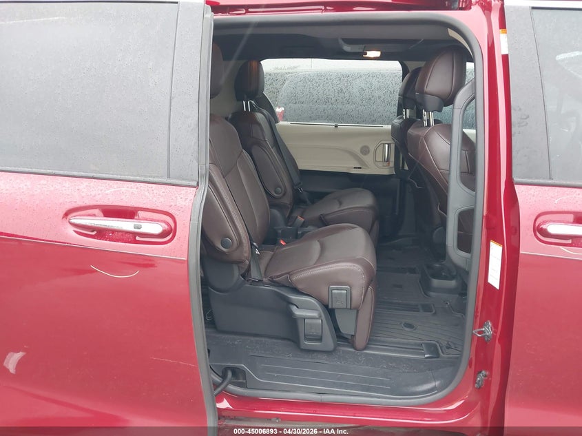 2021 Toyota Sienna VIN 5TDERKEC9MS033432 IAAI salvage auction — REAR END, Salvage Title, sold $16,000 on 2026-07-29 (photo 8)