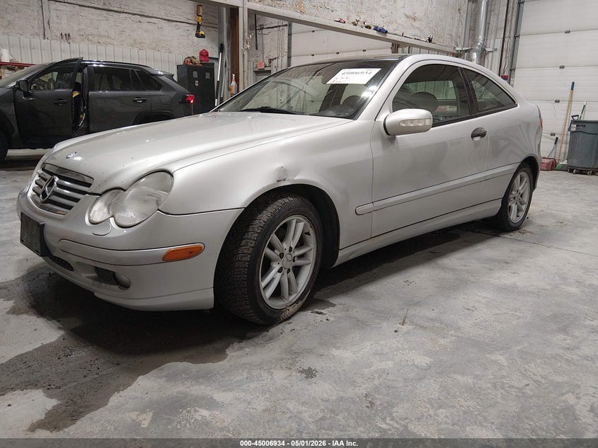 2002 Mercedes-benz C class VIN WDBRN47J92A367571 IAAI salvage auction — NORMAL WEAR, Original (Alaska), sold $100 on 2026-07-24 (photo 2)