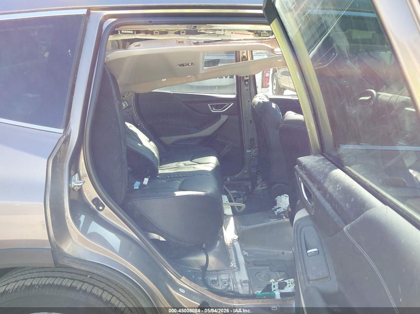2022 Subaru Forester VIN JF2SKAPC9NH520975 IAAI salvage auction — STRIPPED, Salvage (Massachusetts), sold $4,500 on 2026-07-08 (photo 8)