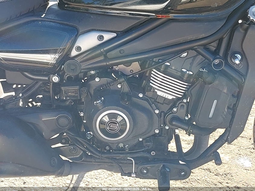 2025 Cf moto 450 cl-c VIN LCEPESLF6S6000905 IAAI salvage auction — SIDE, Salvage (Kansas), sold $700 on 2026-07-20 (photo 8)