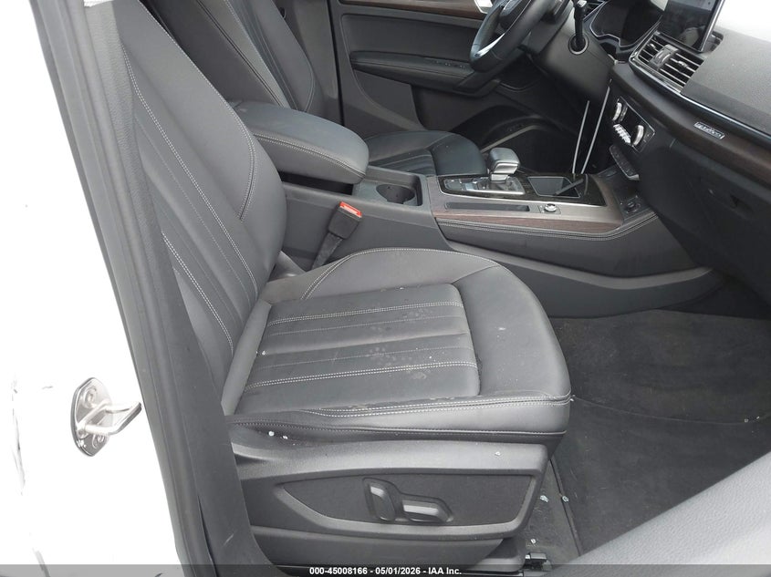 2023 Audi Q5 VIN WA1EAAFY6P2055292 IAAI salvage auction — SIDE, Salvage Title, sold $7,550 on 2026-07-14 (photo 5)