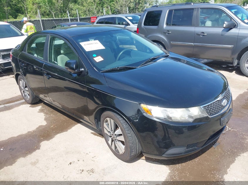 2013 Kia Forte VIN KNAFU4A28D5681889 IAAI salvage auction — HAIL, Clear (Missouri), sold $450 on 2026-07-22 (photo 1)