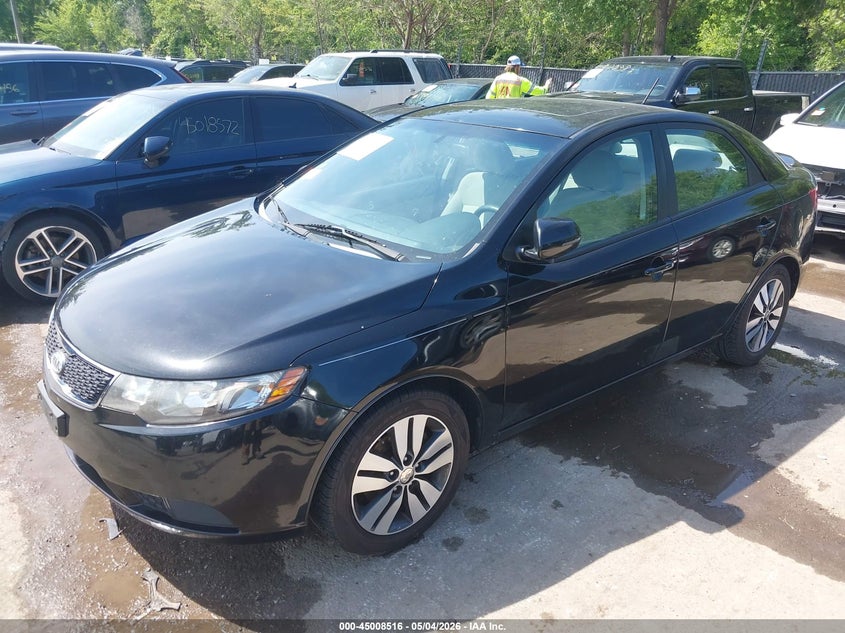 2013 Kia Forte VIN KNAFU4A28D5681889 IAAI salvage auction — HAIL, Clear (Missouri), sold $450 on 2026-07-22 (photo 2)