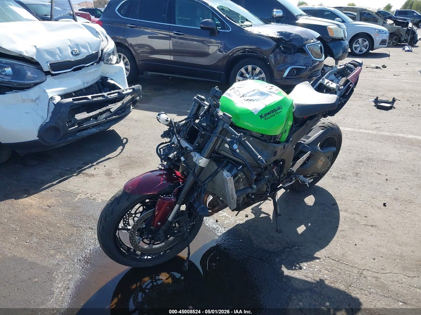 2025 Kawasaki Zx VIN JKBZXJK1XSA007197 IAAI salvage auction — FRONT END, Salvage (Arizona), sold $2,450 on 2026-07-07 (photo 2)