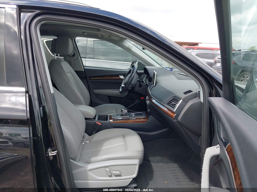 2018 Audi Q5 VIN WA1BNAFY6J2075363 IAAI salvage auction — RIGHT FRONT, Original (Texas), sold $7,400 on 2026-07-30 (photo 5)