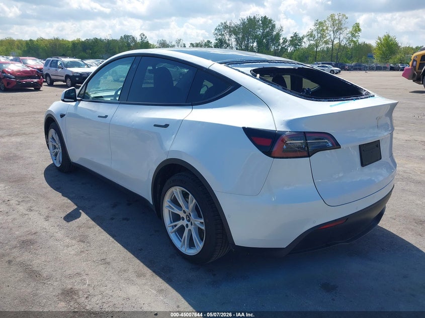 2022 Tesla Model y VIN 7SAYGDEE4NF307693 IAAI salvage auction — HAIL, Salvage (Ohio), sold $13,675 on 2026-07-28 (photo 3)