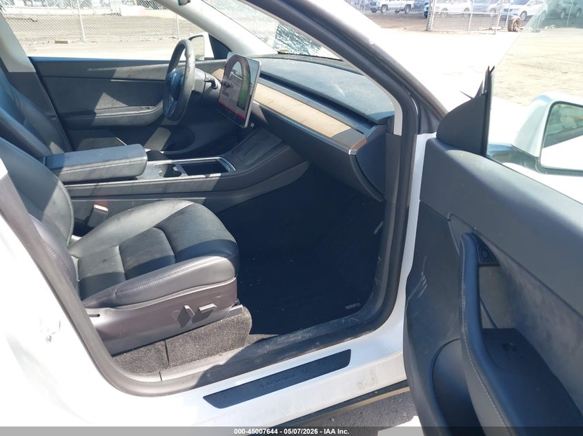 2022 Tesla Model y VIN 7SAYGDEE4NF307693 IAAI salvage auction — HAIL, Salvage (Ohio), sold $13,675 on 2026-07-28 (photo 5)