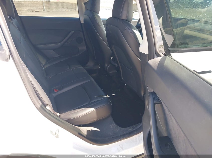 2022 Tesla Model y VIN 7SAYGDEE4NF307693 IAAI salvage auction — HAIL, Salvage (Ohio), sold $13,675 on 2026-07-28 (photo 8)