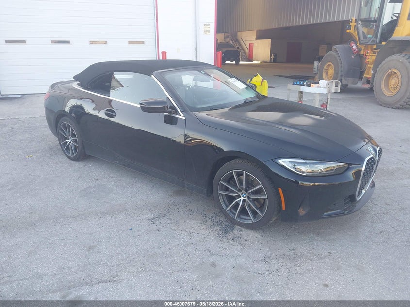 2024 BMW 4er VIN WBA23AT06RCN56825 IAAI salvage auction — LEFT SIDE, Salvage (Arizona), sold $15,375 on 2026-07-06 (photo 1)