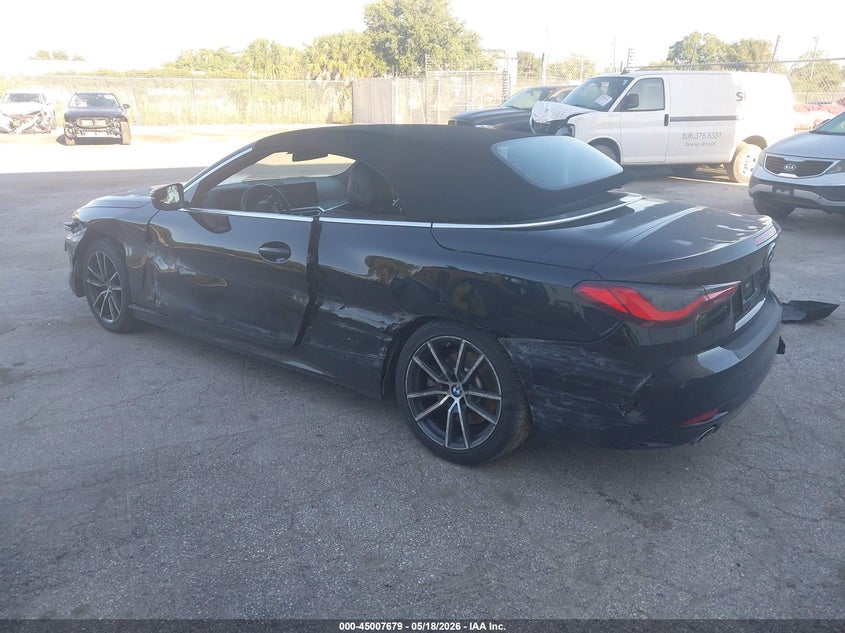 2024 BMW 4er VIN WBA23AT06RCN56825 IAAI salvage auction — LEFT SIDE, Salvage (Arizona), sold $15,375 on 2026-07-06 (photo 3)