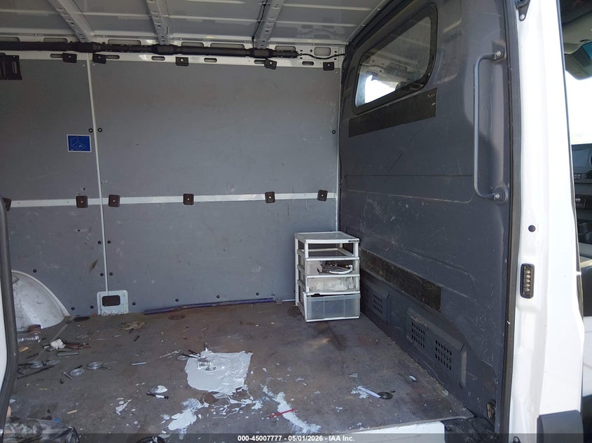 2024 Mercedes-benz Sprinter VIN W1Y4KBHY3RT189140 IAAI salvage auction — LEFT SIDE, Wait Title, sold $14,250 on 2026-07-20 (photo 8)