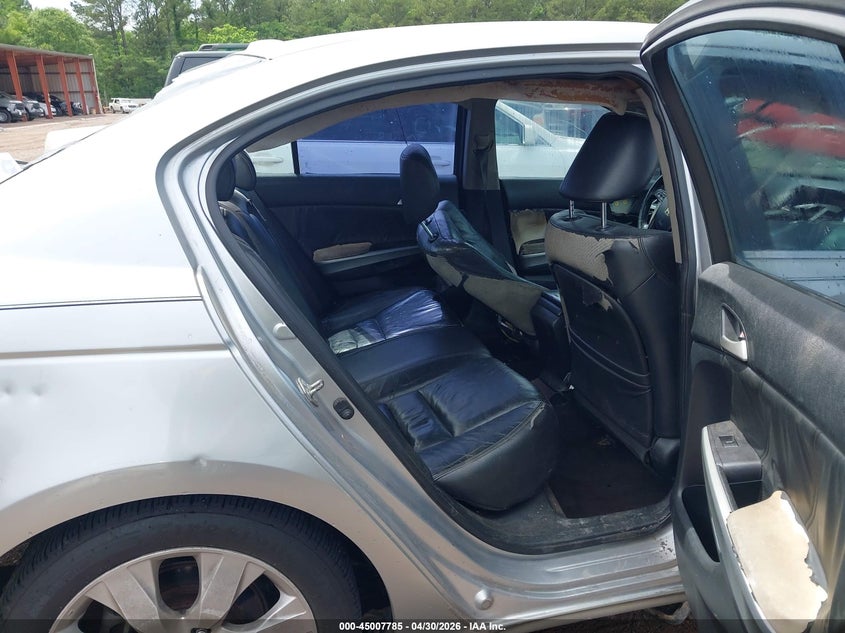 2008 Honda Accord VIN JHMCP26878C026539 IAAI salvage auction — REAR END, Salvage (Alabama), sold $300 on 2026-07-24 (photo 8)