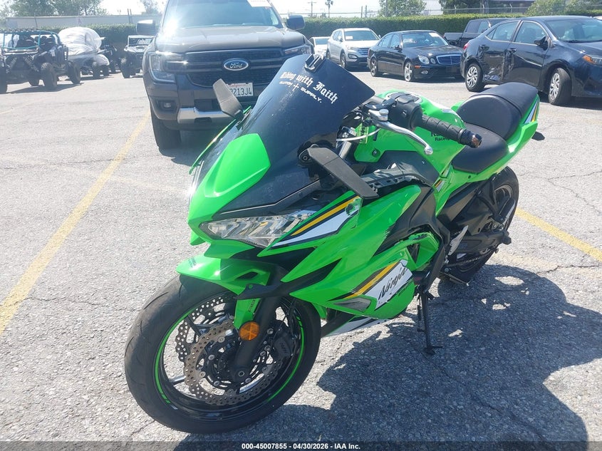 2025 Kawasaki Ninja VIN ML5EXEP13SDAF7732 IAAI salvage auction — SIDE, Salvage (California), sold $1,650 on 2026-07-28 (photo 2)