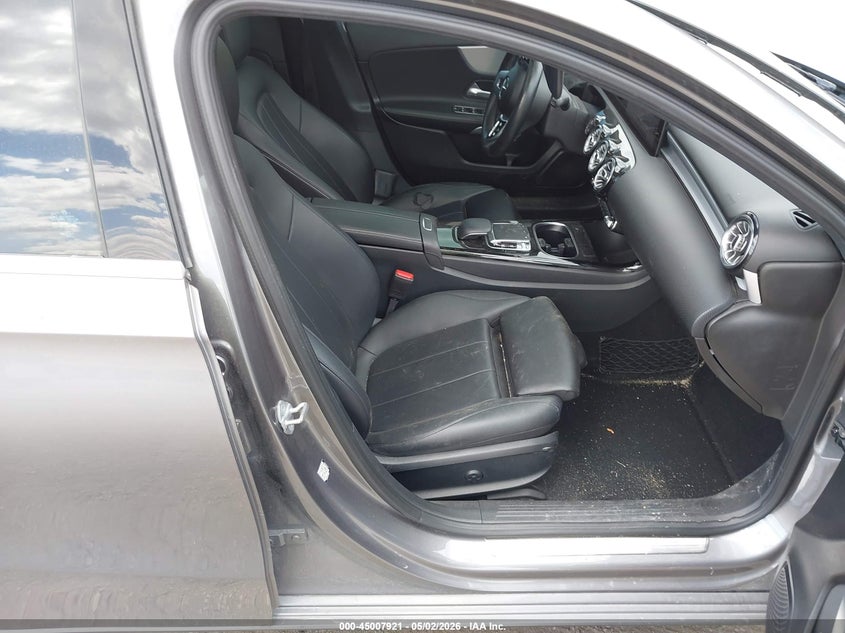 2019 Mercedes-benz A-klasse VIN WDD3G4FBXKW014180 IAAI salvage auction — RIGHT FRONT, Salvage (Iowa), sold $4,650 on 2026-07-29 (photo 5)