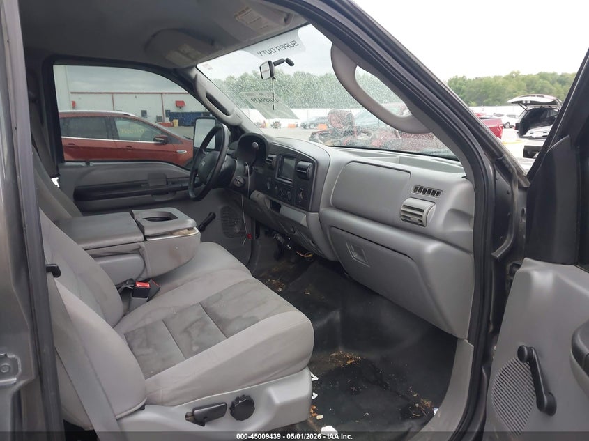 2005 Ford F-250 VIN 1FTSW21P35EC51572 IAAI salvage auction — FRONT END, Clear (Indiana), sold $1,100 on 2026-07-19 (photo 5)