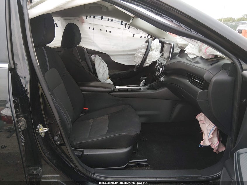2020 Nissan Sentra VIN 3N1AB8CV9LY305532 IAAI salvage auction — LEFT SIDE, Salvage Title, sold $25 on 2026-08-24 (photo 5)
