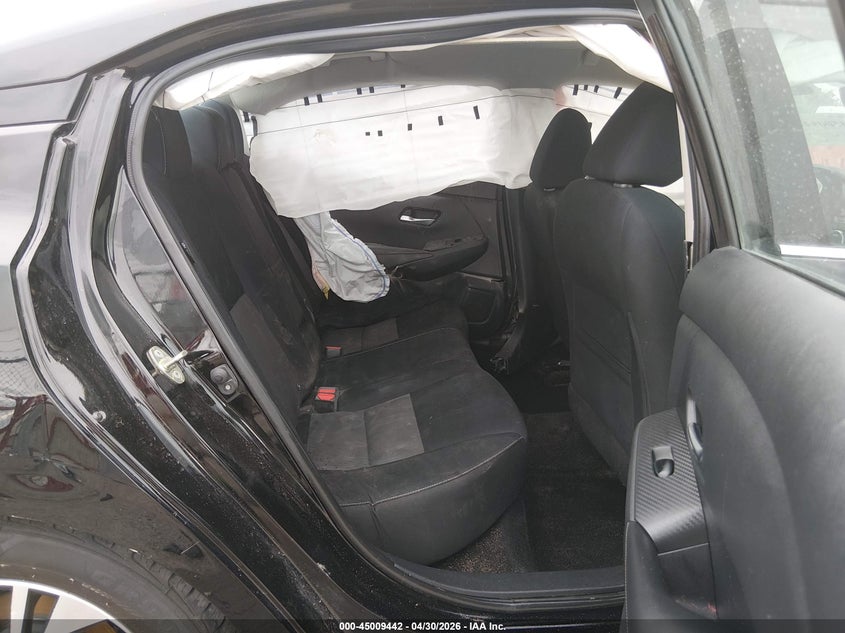 2020 Nissan Sentra VIN 3N1AB8CV9LY305532 IAAI salvage auction — LEFT SIDE, Salvage Title, sold $25 on 2026-08-24 (photo 8)