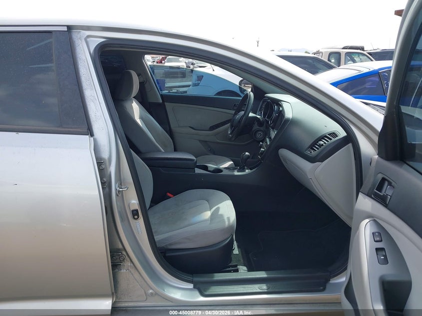 2011 Kia Optima VIN KNAGM4A76B5165172 IAAI salvage auction — NORMAL WEAR, Salvage (Texas), sold $1,350 on 2026-07-07 (photo 5)