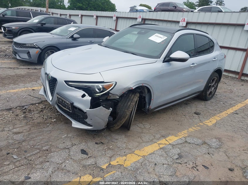 2023 Alfa romeo Stelvio VIN ZASPAKBN2P7D55549 IAAI salvage auction — LEFT FRONT, Wait Title, sold $8,125 on 2026-07-22 (photo 2)