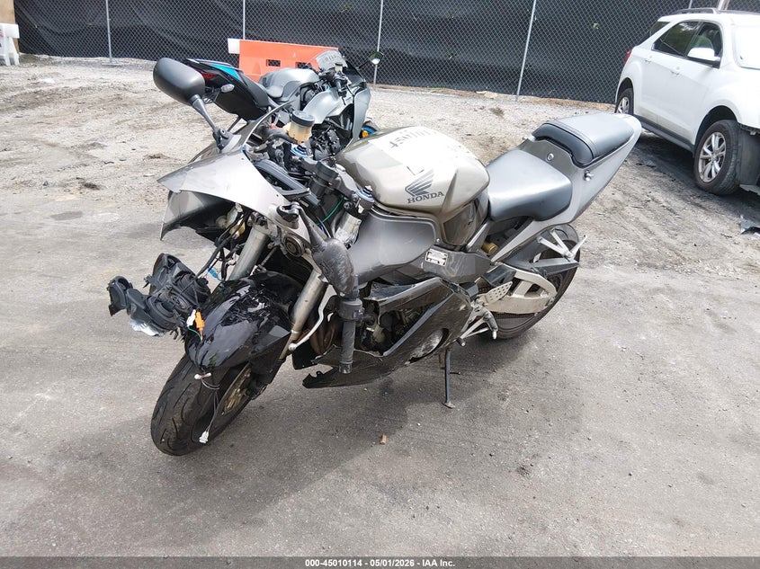 2003 Honda Cbr VIN JH2SC50063M104137 IAAI salvage auction — SIDE, Salvage (South Carolina), sold $50 on 2026-07-28 (photo 2)