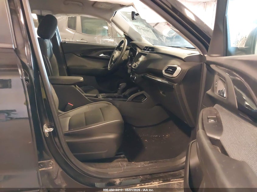 2022 Chevrolet Trailblazer VIN KL79MNSL5NB021399 IAAI salvage auction — LEFT SIDE, Scrap (Michigan), sold $1,700 on 2026-07-14 (photo 5)