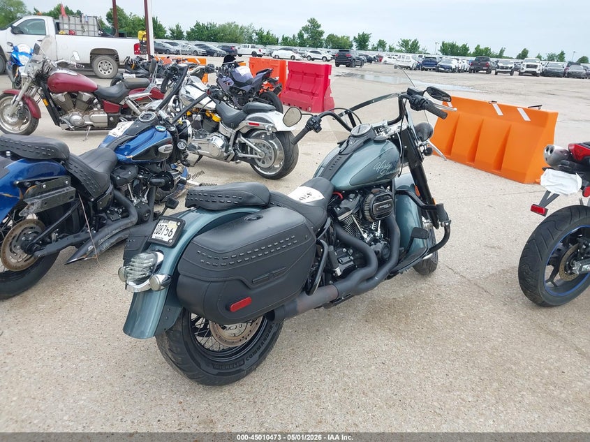 2020 Harley-davidson Softail VIN 1HD1YBK19LB021435 IAAI salvage auction — RIGHT SIDE, Clear (Oklahoma), sold $8,100 on 2026-07-08 (photo 4)
