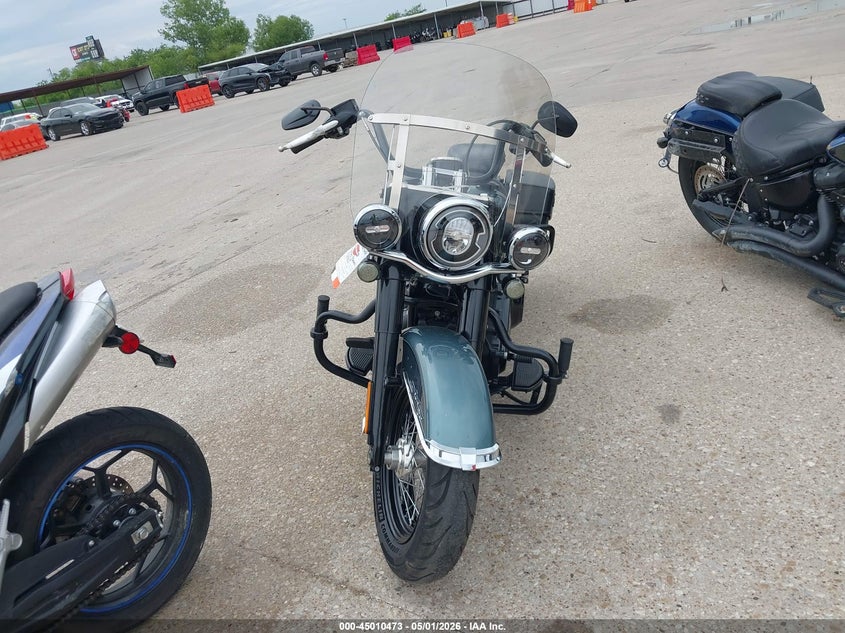 2020 Harley-davidson Softail VIN 1HD1YBK19LB021435 IAAI salvage auction — RIGHT SIDE, Clear (Oklahoma), sold $8,100 on 2026-07-08 (photo 5)
