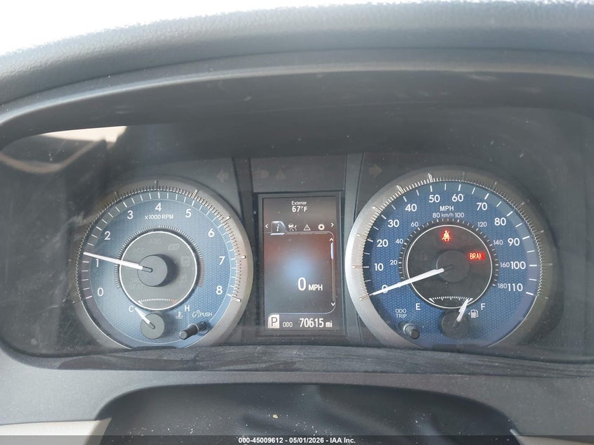 2018 Toyota Sienna VIN 5TDZZ3DC7JS960725 IAAI salvage auction — FRONT END, Salvage (Kansas), sold $5,300 on 2026-07-22 (photo 7)