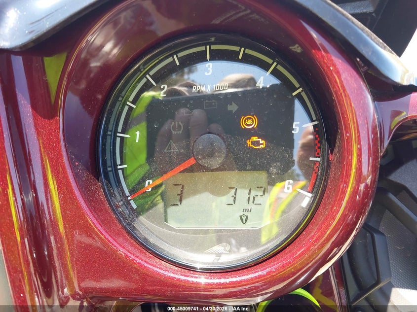 2024 Indian motorcycle co. Roadmaster VIN 56KTK9BB0R3429963 IAAI salvage auction — FRONT END, Salvage (Indiana), sold $7,600 on 2026-07-16 (photo 7)
