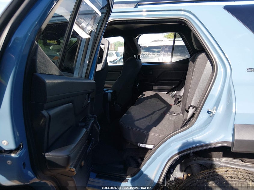 2025 Toyota 4runner VIN JTEVA5BRXS5056296 IAAI salvage auction — SIDE, Salvage (Missouri), sold $18,050 on 2026-07-08 (photo 8)