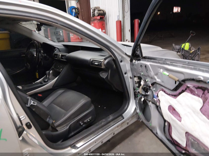 2017 Lexus Is VIN JTHBA1D25H5051093 IAAI salvage auction — REAR END, Salvage (Arizona), sold $6,550 on 2026-07-28 (photo 5)