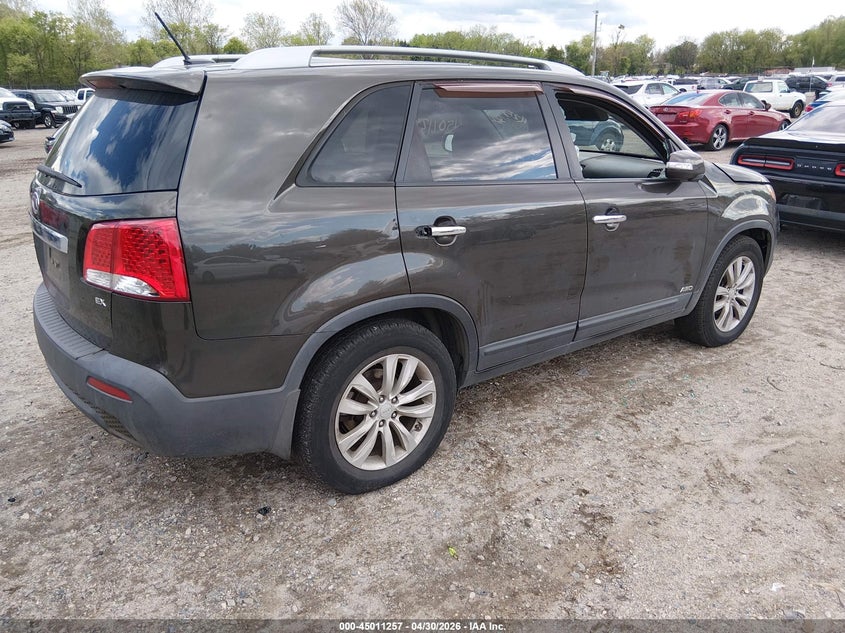 2011 Kia Sorento VIN 5XYKUCA18BG142762 IAAI salvage auction — NORMAL WEAR, Salvage (Texas), sold $875 on 2026-07-28 (photo 4)