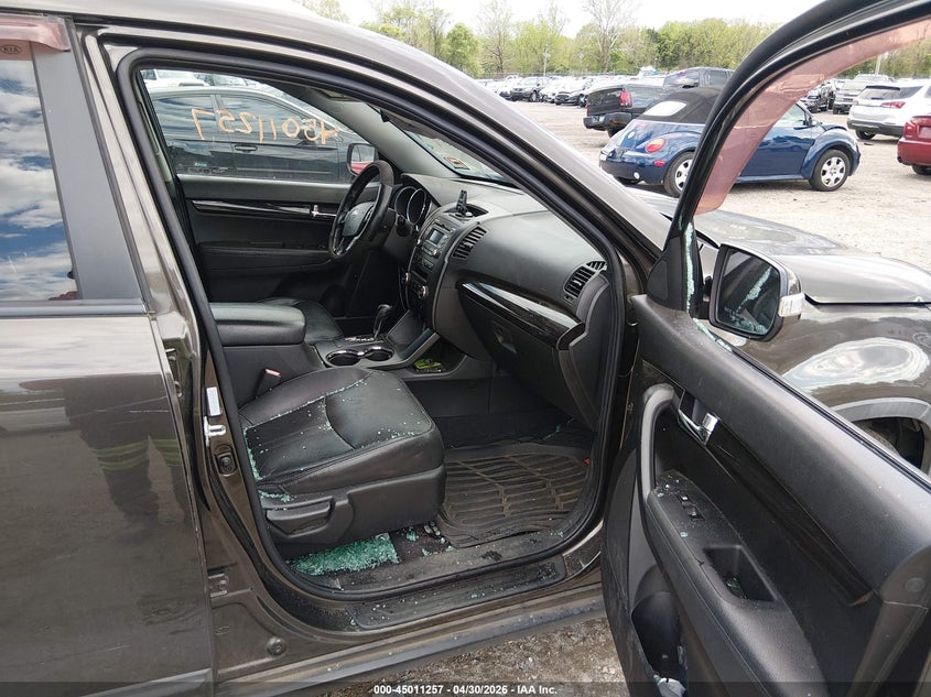 2011 Kia Sorento VIN 5XYKUCA18BG142762 IAAI salvage auction — NORMAL WEAR, Salvage (Texas), sold $875 on 2026-07-28 (photo 5)