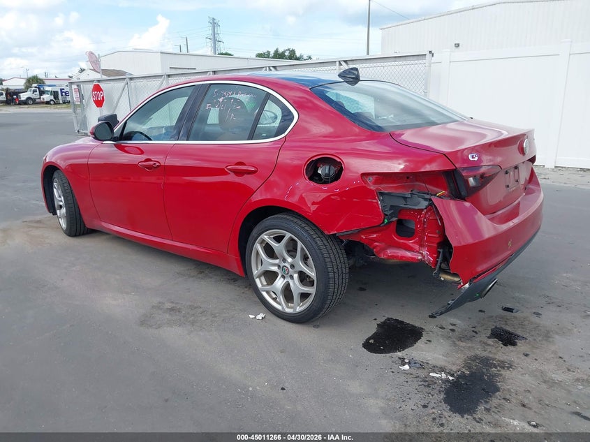 2021 Alfa romeo Giulia VIN ZARFANBN4M7645668 IAAI salvage auction — REAR END, Certificate Of Destruction (Florida), sold $5,300 on 2026-07-10 (photo 3)