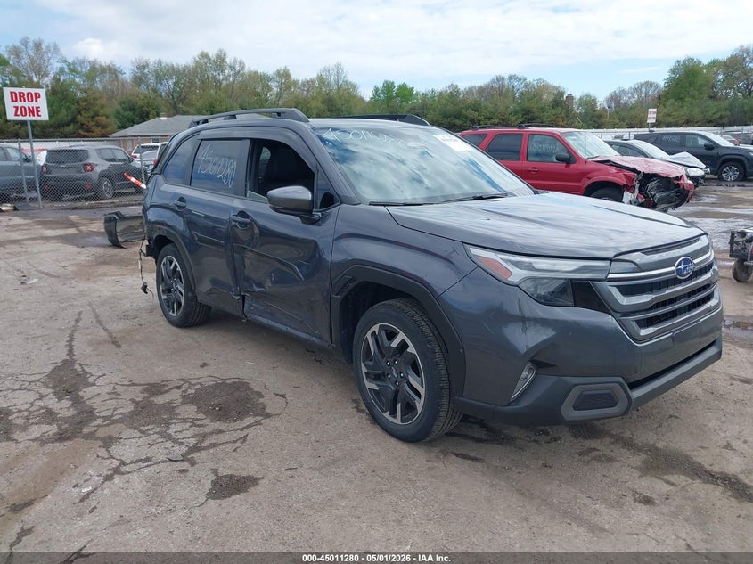 2025 Subaru Forester VIN JF2SLDRC0SH442187 IAAI salvage auction — REAR END, Wait Title, sold $8,100 on 2026-07-14 (photo 1)