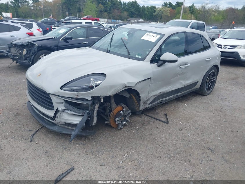 2019 Porsche Macan VIN WP1AB2A51KLB33211 IAAI salvage auction — LEFT FRONT, Salvage (Massachusetts), sold $7,900 on 2026-07-09 (photo 2)